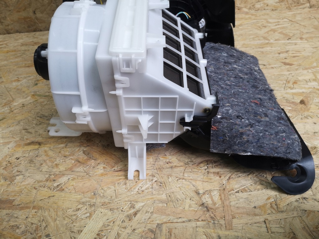 фото №8, Outlander iii 2.4 phev отопитель 7800a518