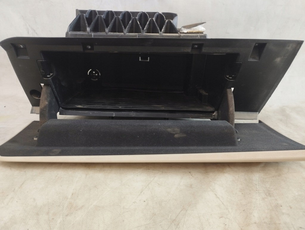 фото №9, Bmw x1 15-22 бардачок панелі пасажира usa