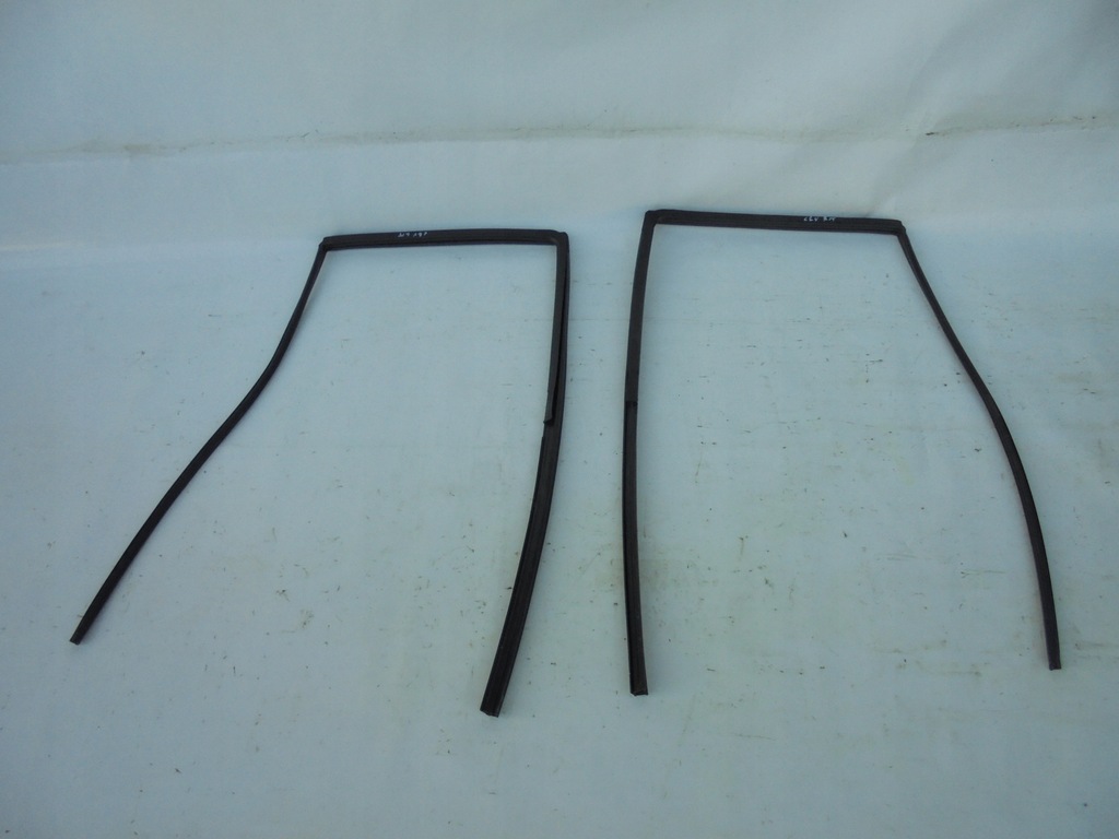 фото №1, Прокладка напрямна скло двері задня задня ліва права honda crv ii cr-v