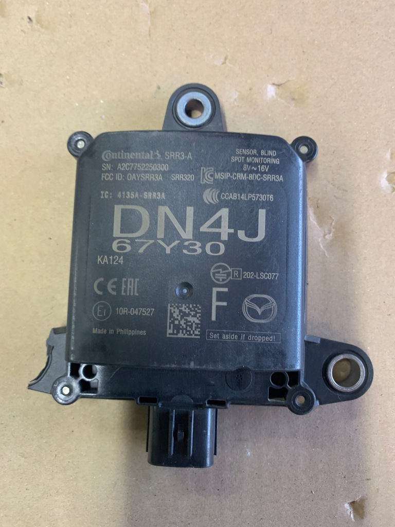 фото №1, Датчик мертвого pola mazda mx-30 dn4j-67y30