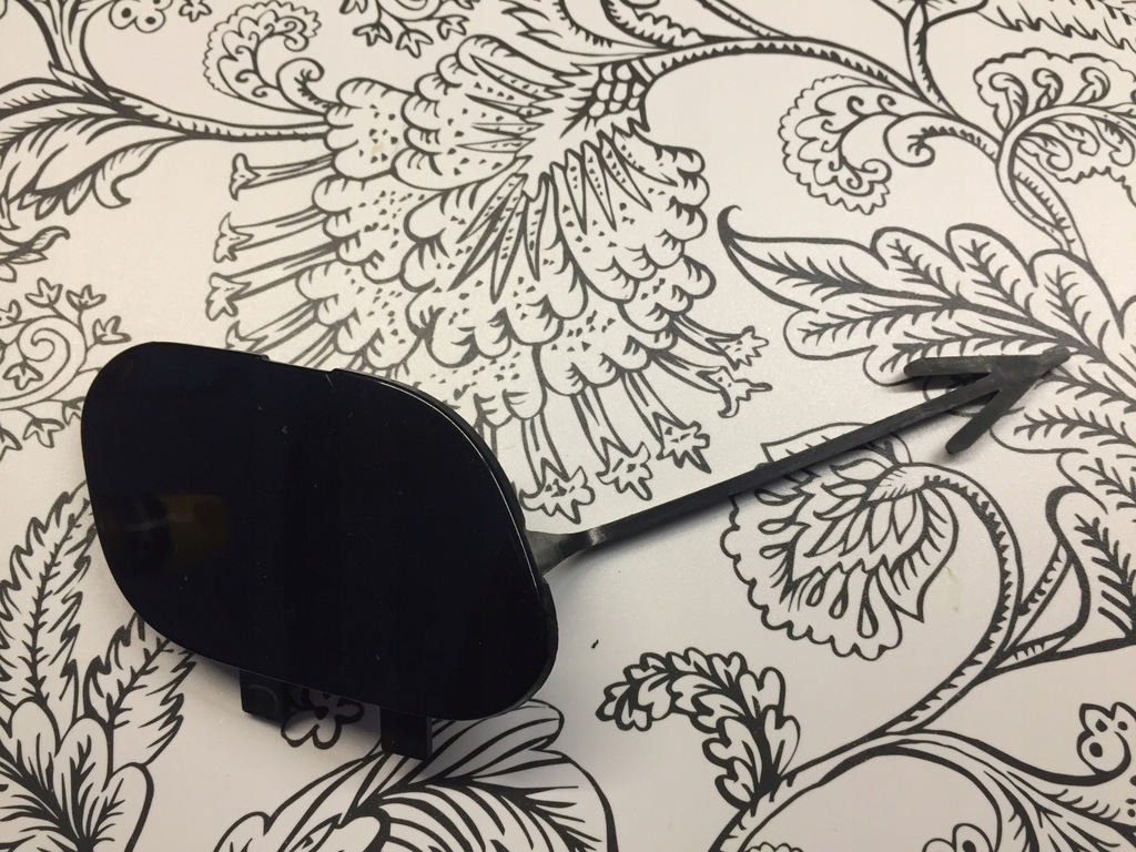 фото №1, Opel corsa e заглушка фаркоп бампера перед 15-