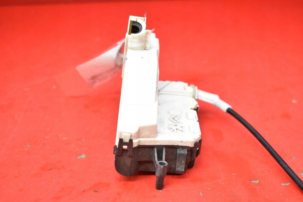 фото №7, Замок дверь правый перед передний eu 567147 peugeot 308 1 i t7 07-11