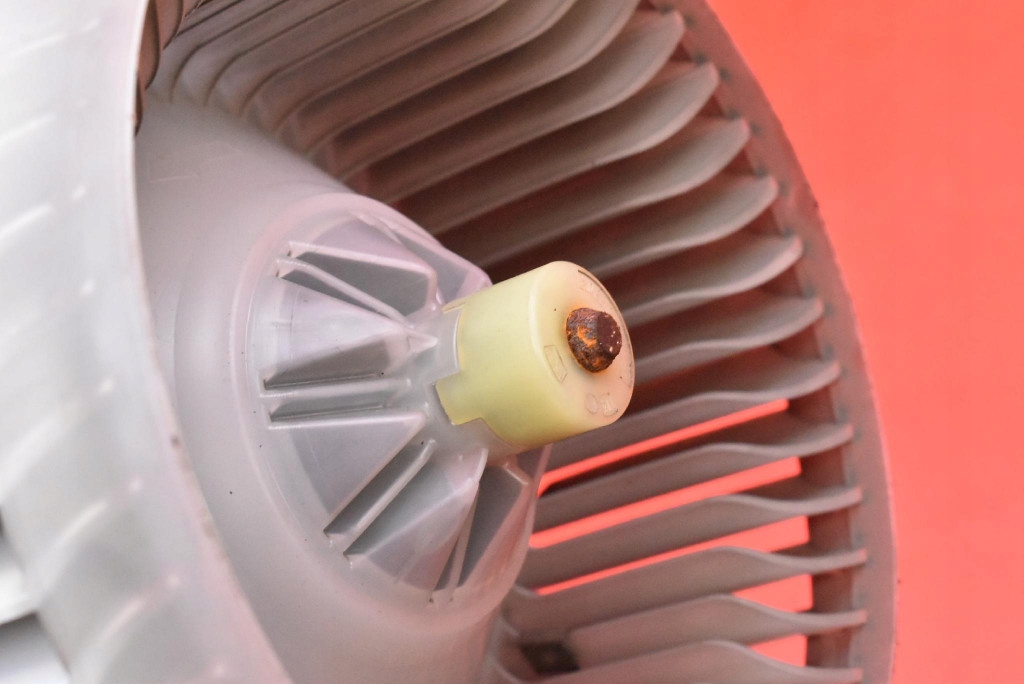 Купити Повітродувка вентилятор обдув eu dg9h-19846-aa ford mondeo mk5 14-20