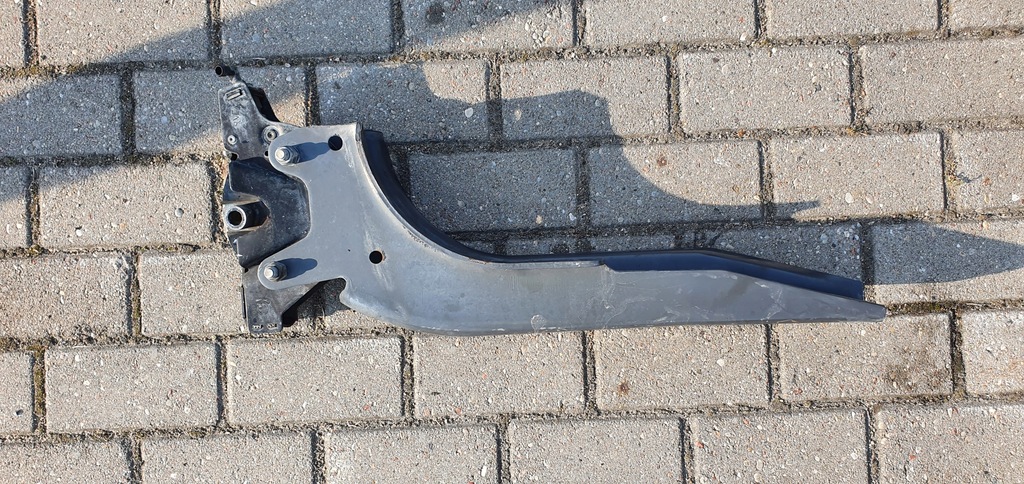 фото №1, Кронштейн кронштейн кронштейн кабины scania r 1491018