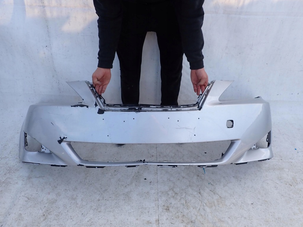 Lexus is 2 05- бампер перед передний Цена