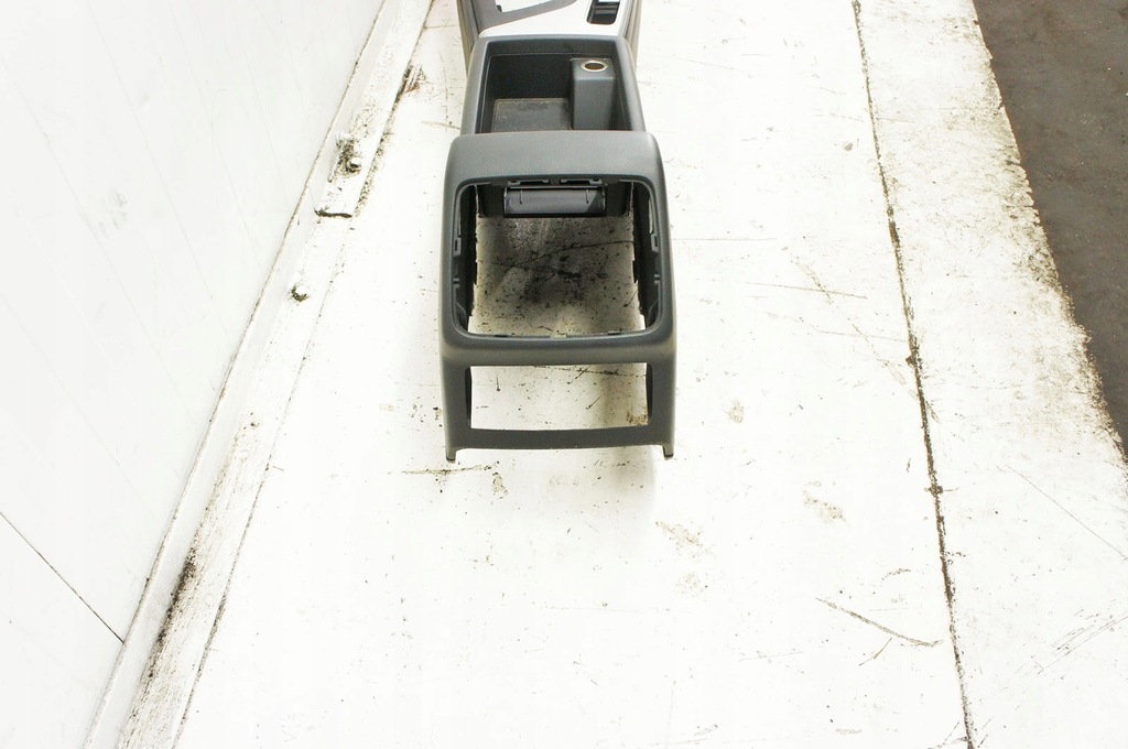 фото №7, Mn002 audi a4 b9 ^ туннель средний