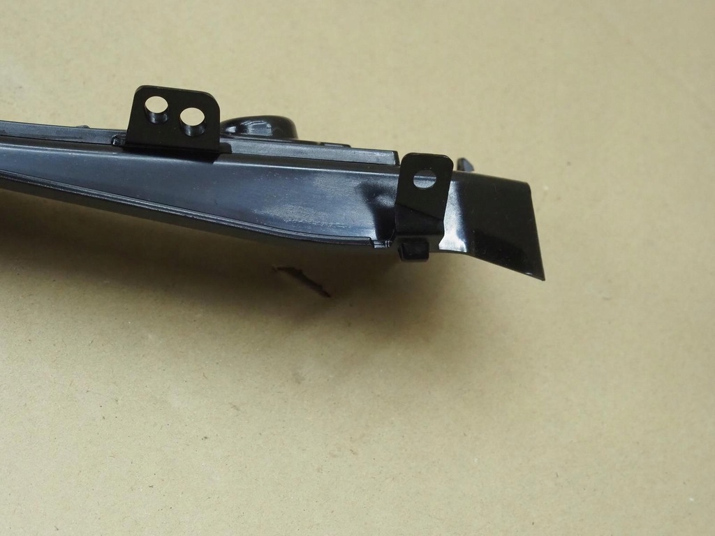 фото №11, Kia ev6 правая сторона молдинг pod фара задняя 866y8cv000 nowa