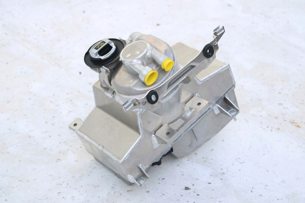 фото №7, Audi r8 ii 4s бак оливи 4s0115373f контейнер lift 4s0 115 373 f 0799076