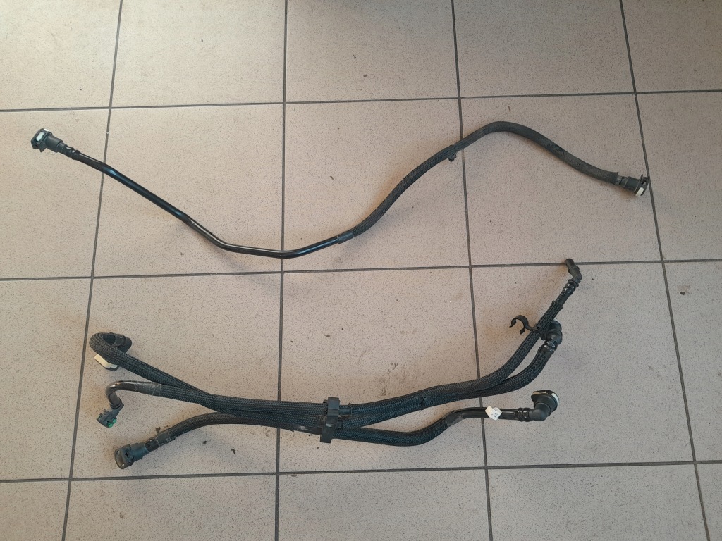 Купити Chrysler pacifica 2017- 3.6 патрубок дроти паров пального 52029577af