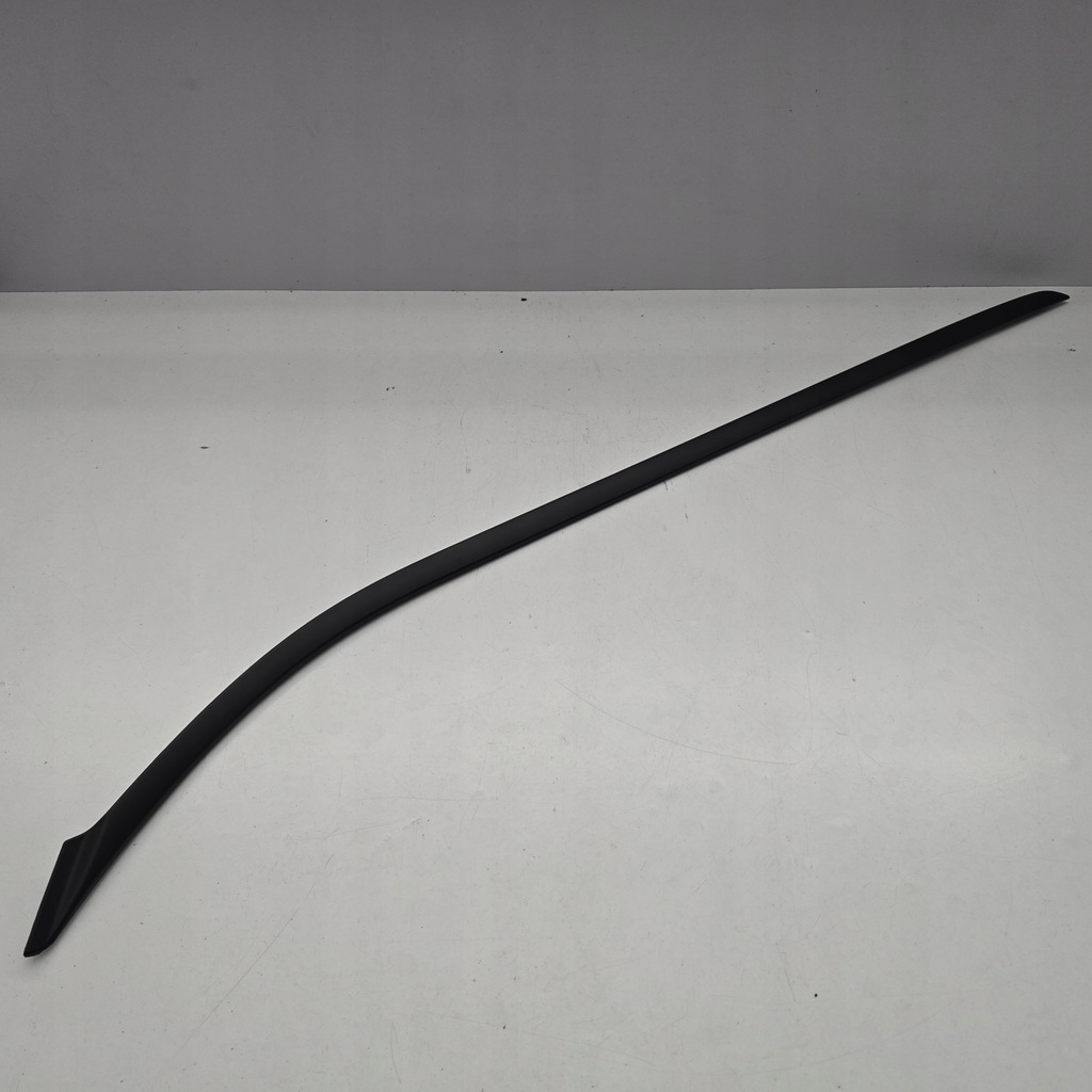 фото №1, Молдинг стекло лобовое правая перед ford grand c-max mk2 am51-r03194 nowa