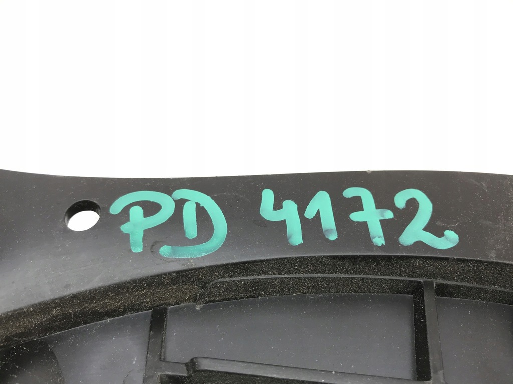 фото №8, Volvo xc60 направляющая бампер левый задняя 31323763