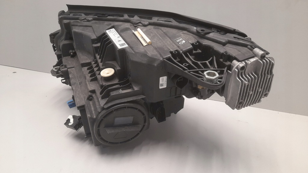 фото №10, Лампа правая правый full led mercedes eqc a2939062801 19-