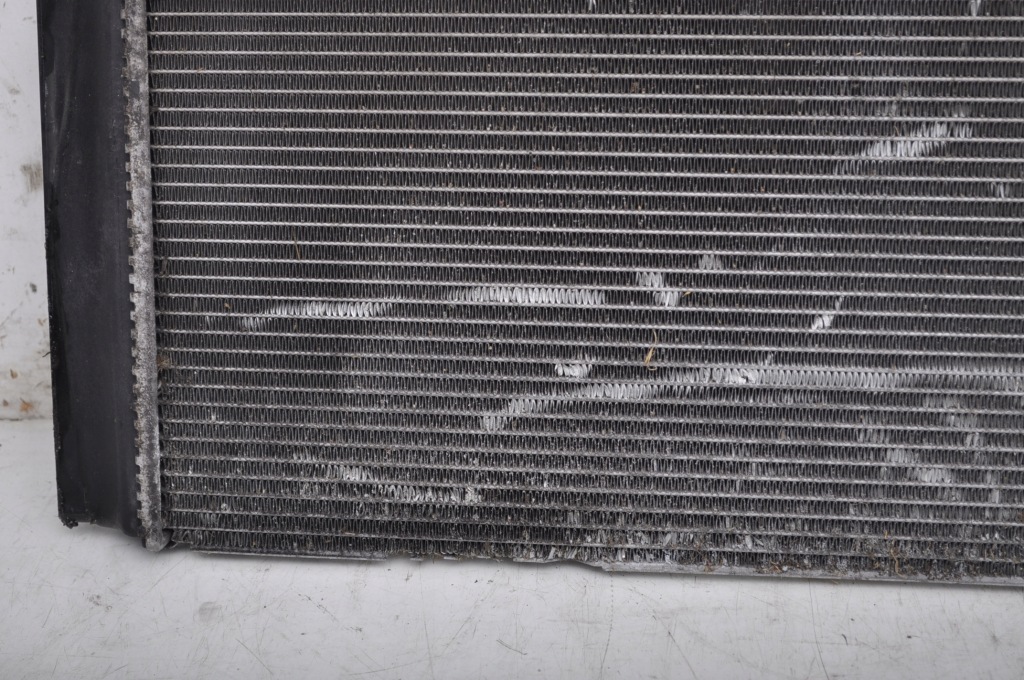 Bmw f20 радиатор воды 8678027 с Разборки