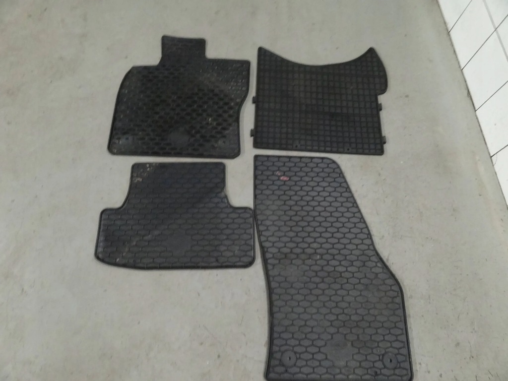 фото №1, Vw t-roc 2021 коврики коврики резиновые комплект