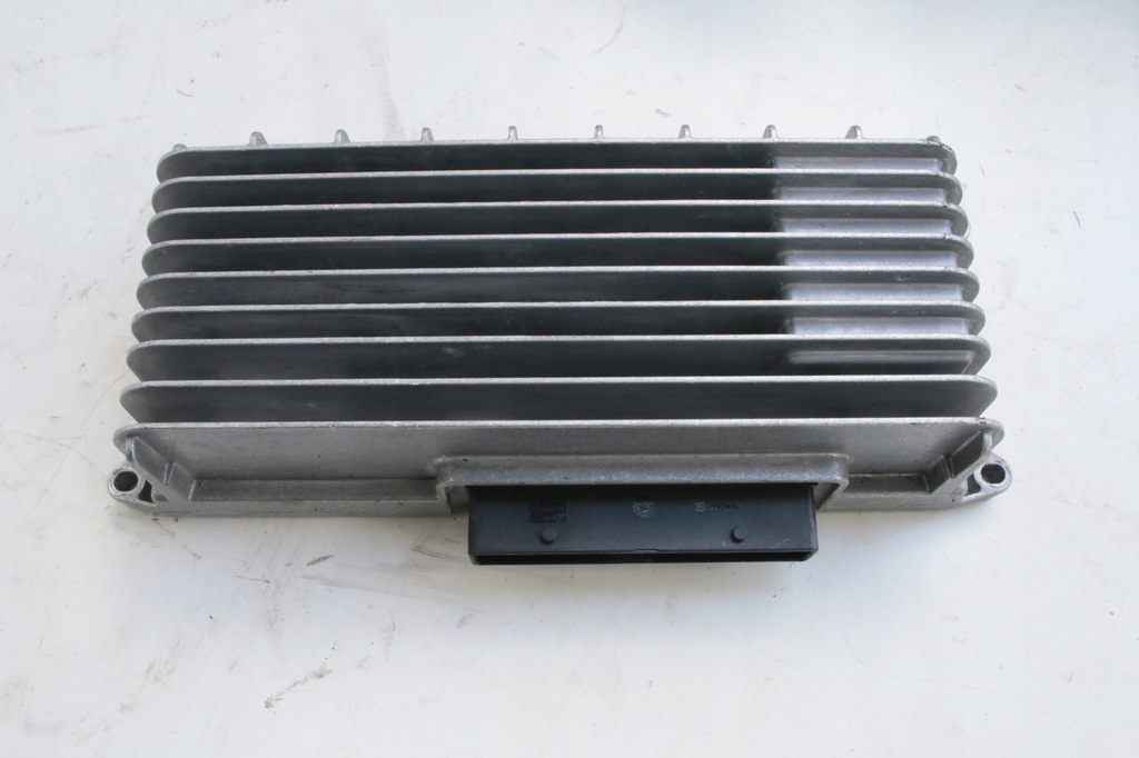 фото №1, Усилитель радио audi a5 a4 b8