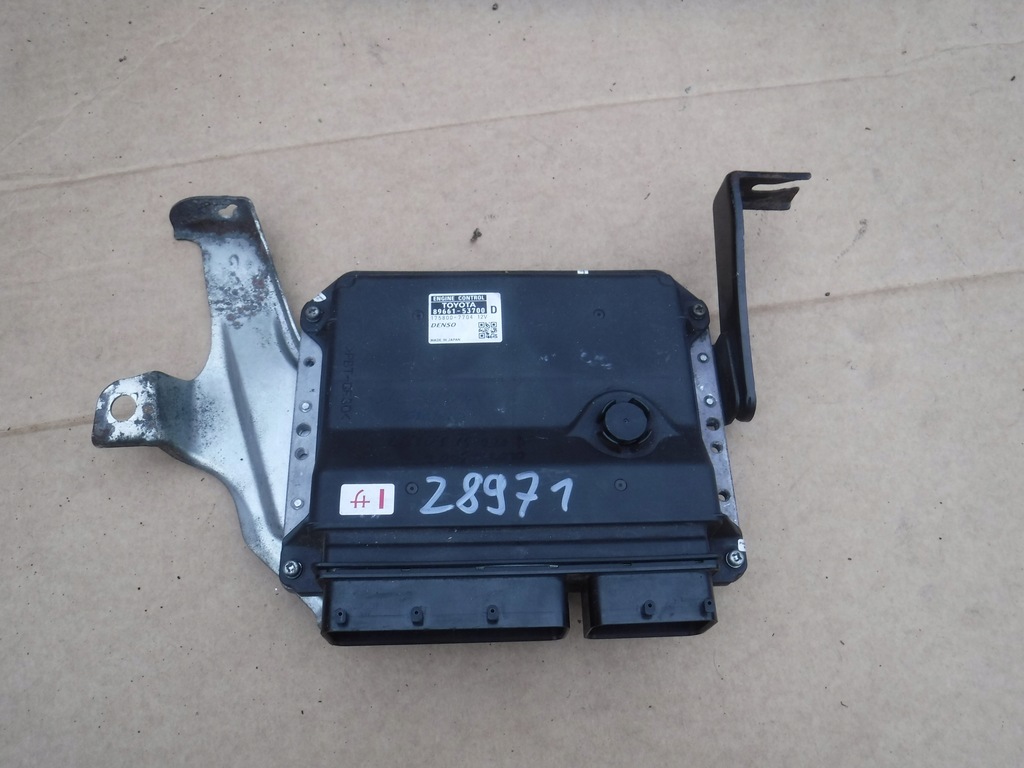 фото №1, Блок управления lexus is 220d 89661-53700d