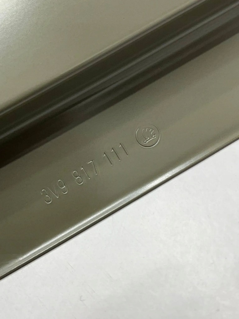 фото №12, Skoda superb 3v9 kombi nowe обшивка дах панорама 3v9817111