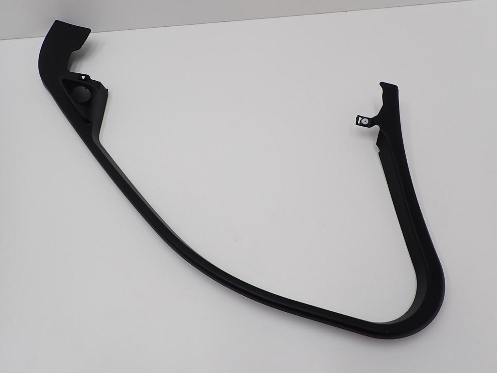 фото №2, Прокладка молдинг рамка дверь левый перед range rover velar 19r