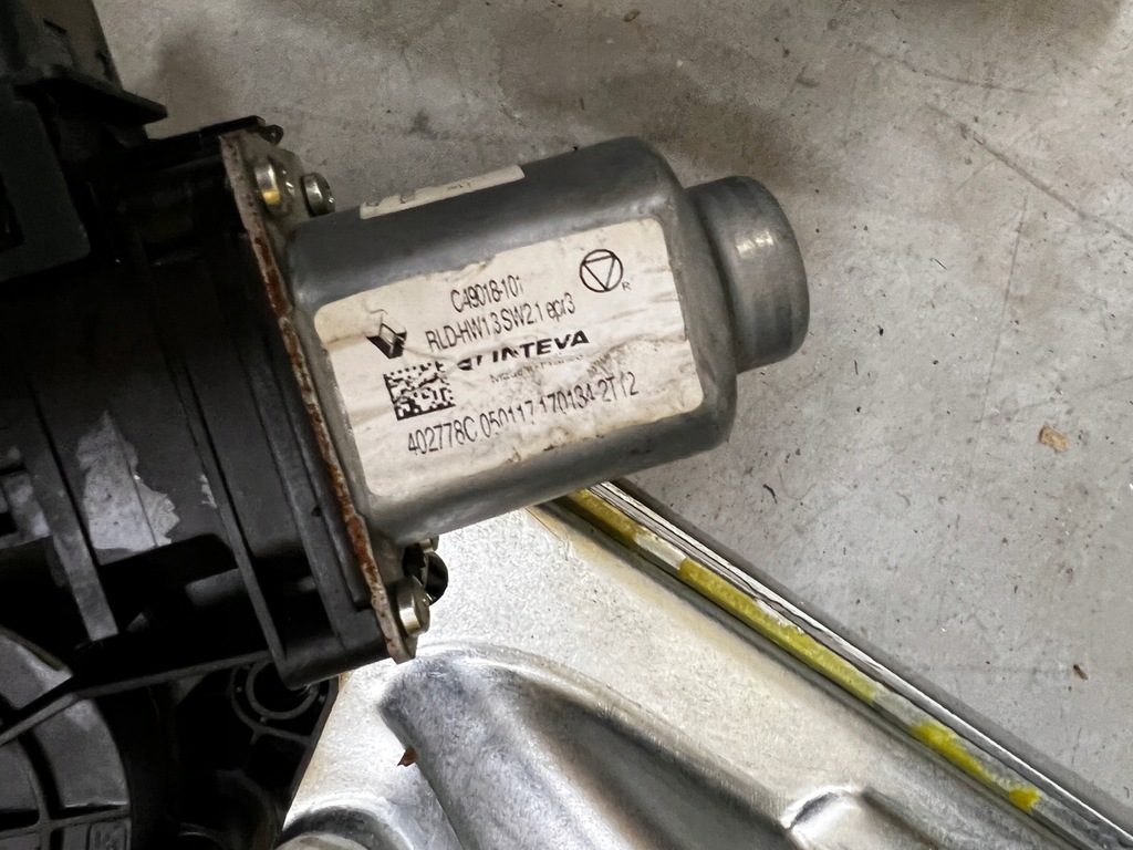 фото №13, Набор механизм окон обшивки renault megane iv hb