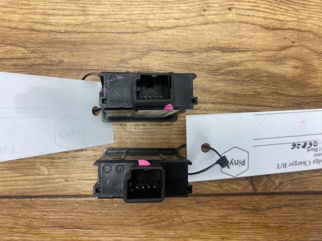 фото №5, Роз'єм usb тунель середній dodge challenger charger 2015+ usa