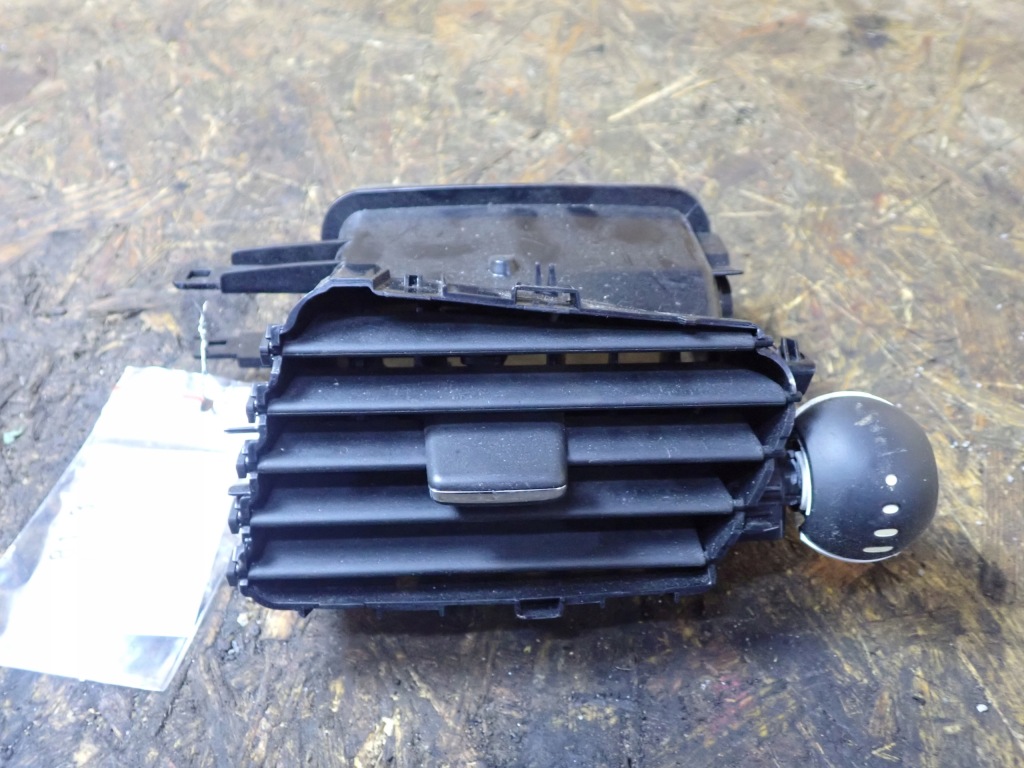 фото №1, Решітка обдув renault grand scenic iii 11r 1.6 dci 682600031r 8133