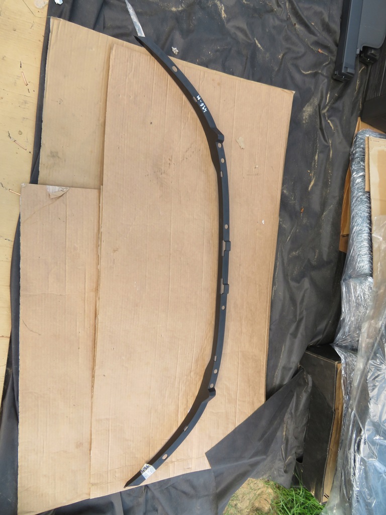 фото №1, Volvo v40 xc40 спойлер накладка бампер перед