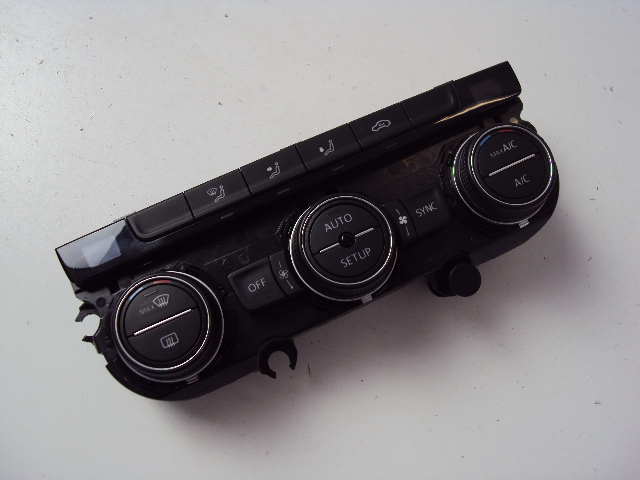 фото №1, Панель кондиционера vw golf vii