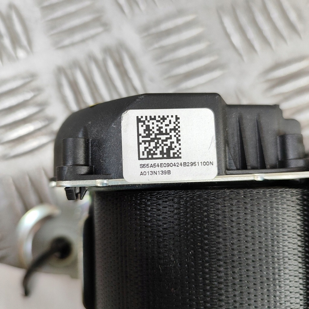 фото №8, Bmw 5 g60 2025 pas безопасности сиденье заднего среднего