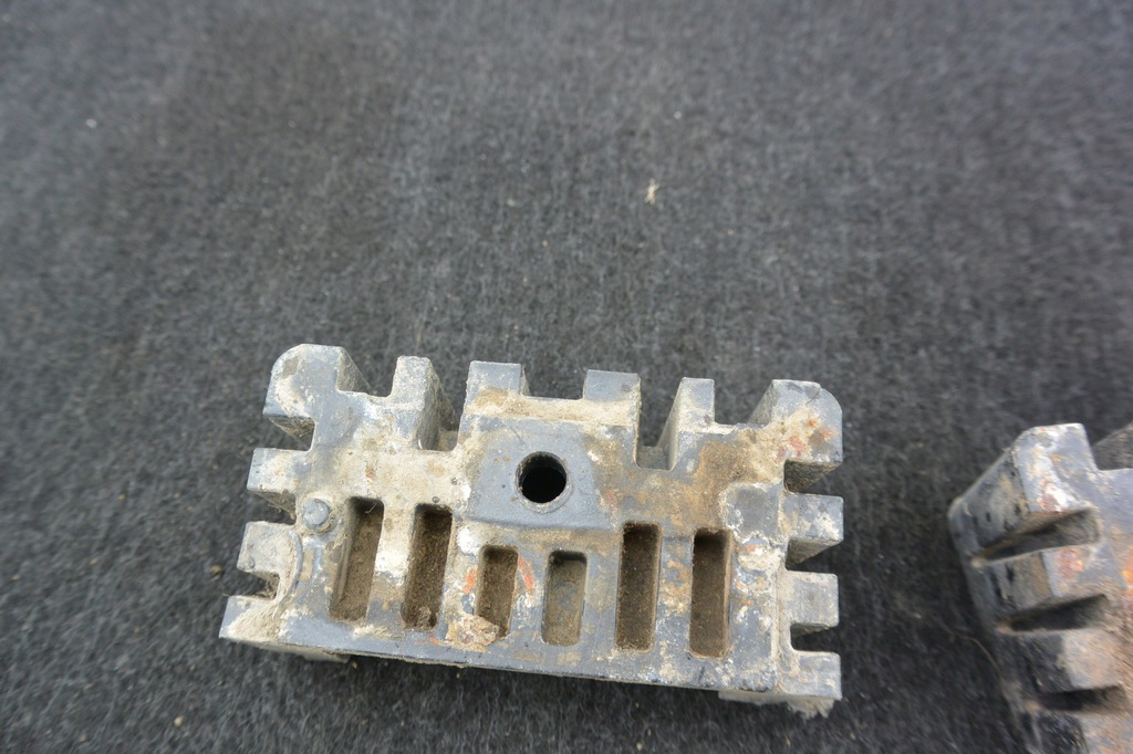 фото №6, Кронштейн pod домкрат audi q7 4l touareg 7l