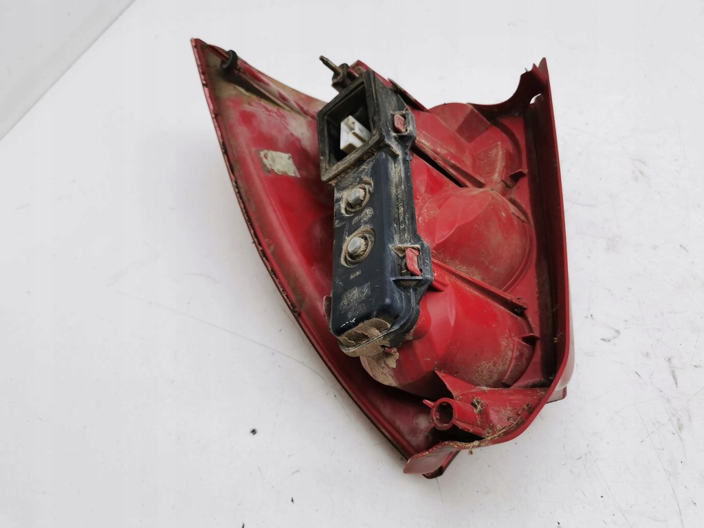 фото №9, Peugeot 307 2003 ліва сторона лампа задня