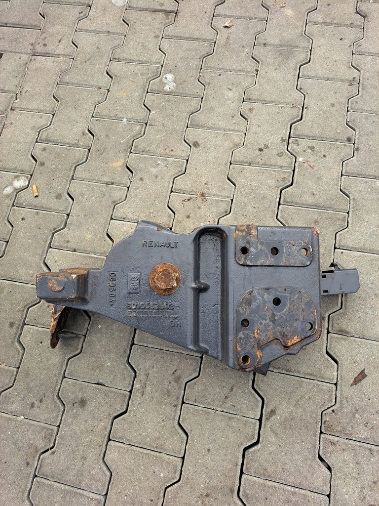 фото №1, Кронштейн кронштейн левый рессора renault magnum dxi