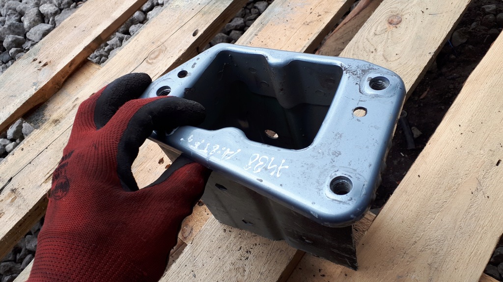 фото №12, A4 b8 лонжерон правая правый перед lx7v a5 s4 s5