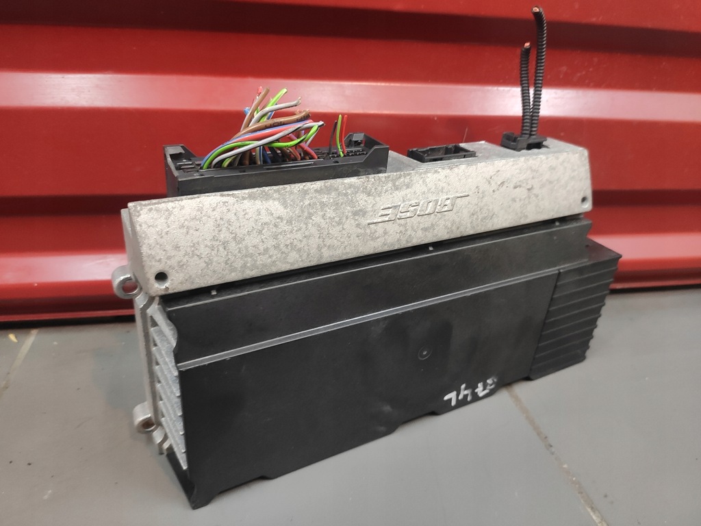 фото №1, Audi q7 4l усилитель bose радио audi 4l0035223d оригинал