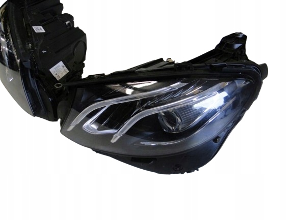 фото №1, Mercedes e 213 w213 лампа передняя левая full led high performance