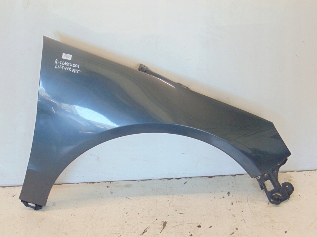 фото №1, Крила правий перед передній mercedes w251 lift 755