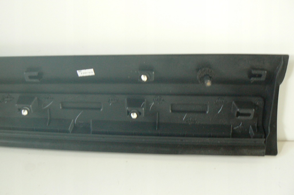 фото №7, Молдинг двері правий перед land rover discovery v