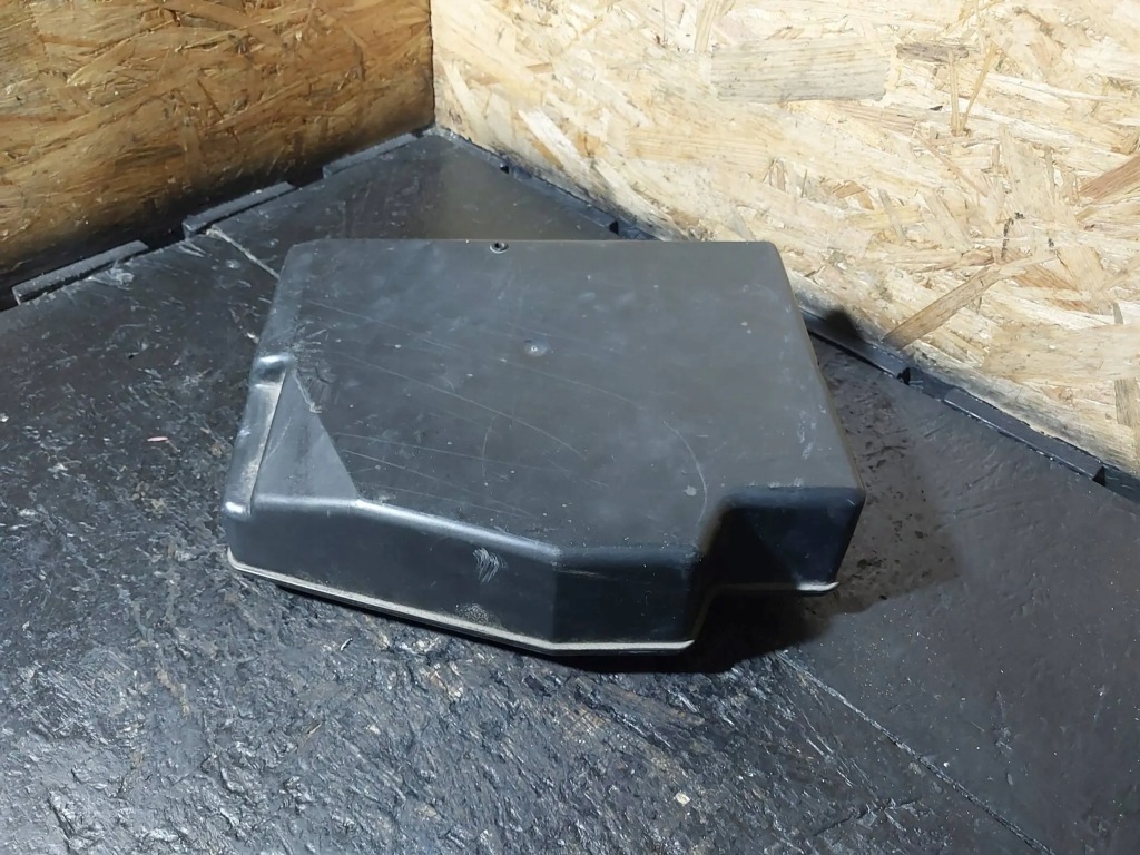 фото №12, Основа / корпус акумулятор bmw 3 e36 8361676 61218361676