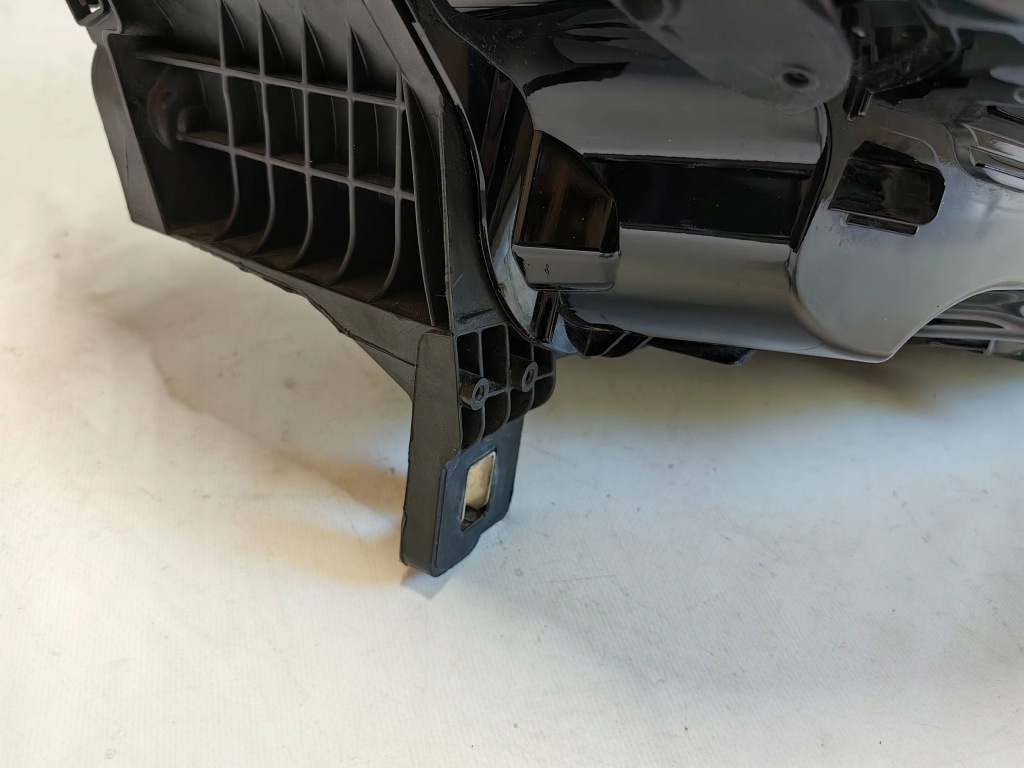 Купити Audi q3 83a - фара full led правий cała polecam