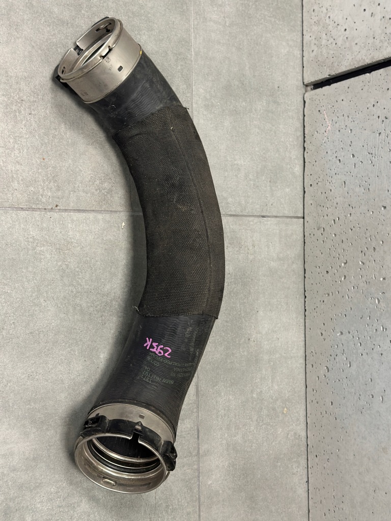 фото №1, Bmw x1 f48 x2 f39 f45 f46 mini f54 f56 f60 труба шланг повітря 7637197