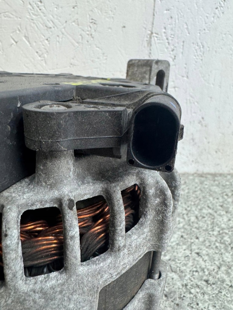 Генератор volvo v60 s60 2 2013-2018 30659131 2.4 d с Разборки