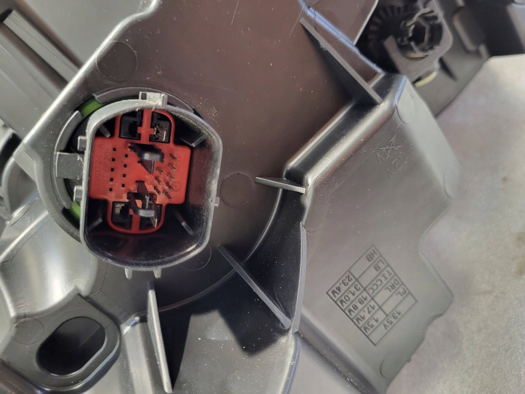 фото №8, Land rover evoque l55 комплект лампа full led k8d213w030hf/ k8d213w029hf