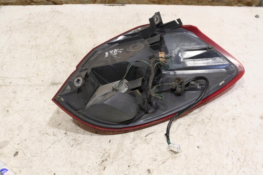 фото №8, Лампа задняя левая subaru legacy iv kombi uszk eu