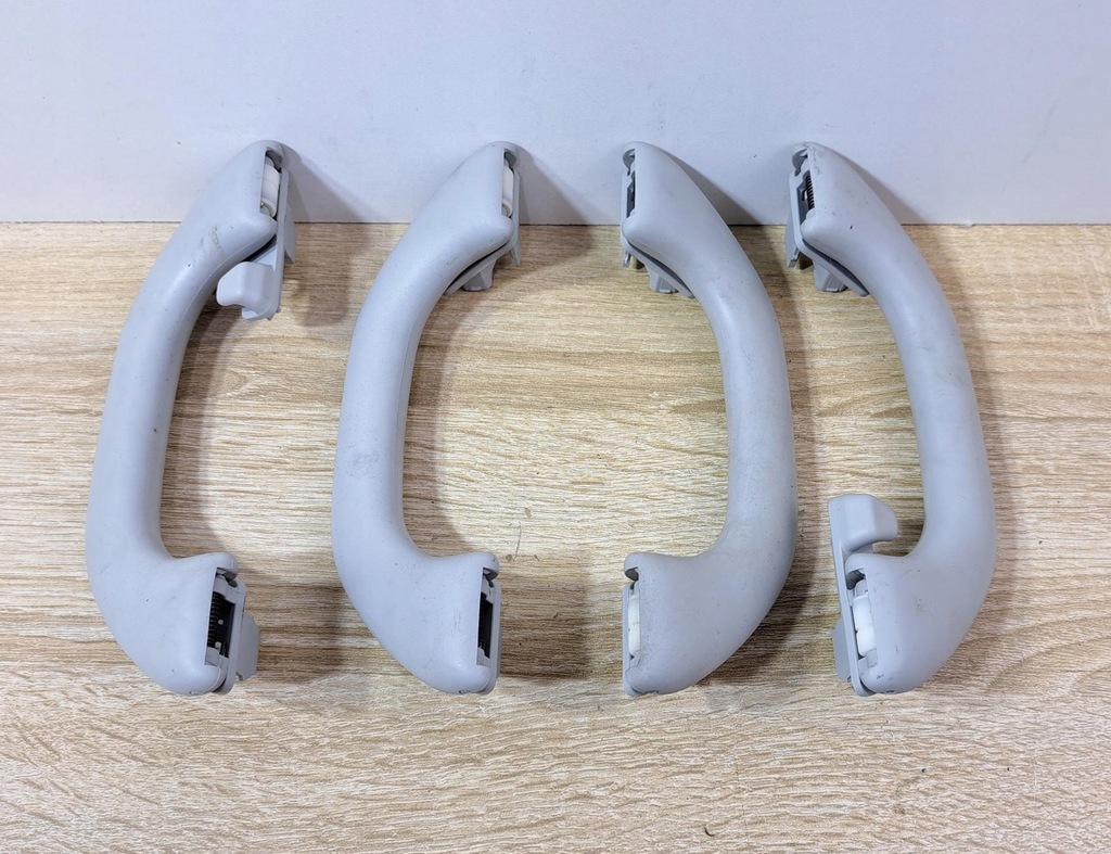 фото №1, Passat b7 ручки крепления потолочный комплект