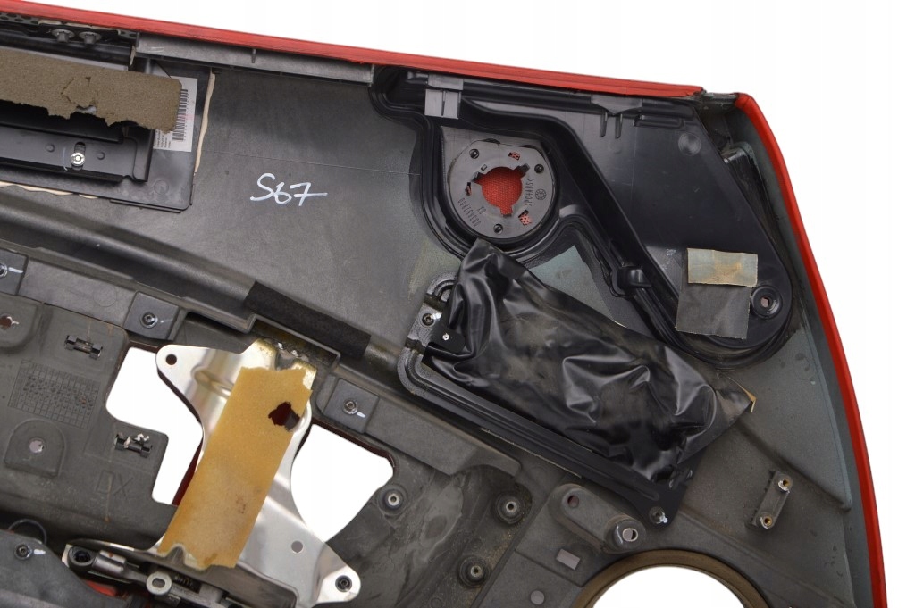 фото №9, Ferrari california f149 панель обивка обшивка дверь правый 69784700