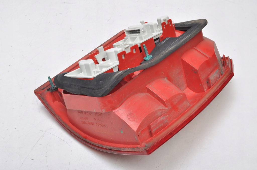 фото №7, Audi a2 лампа права задня правий задня europa hb 5d 8z0945096b