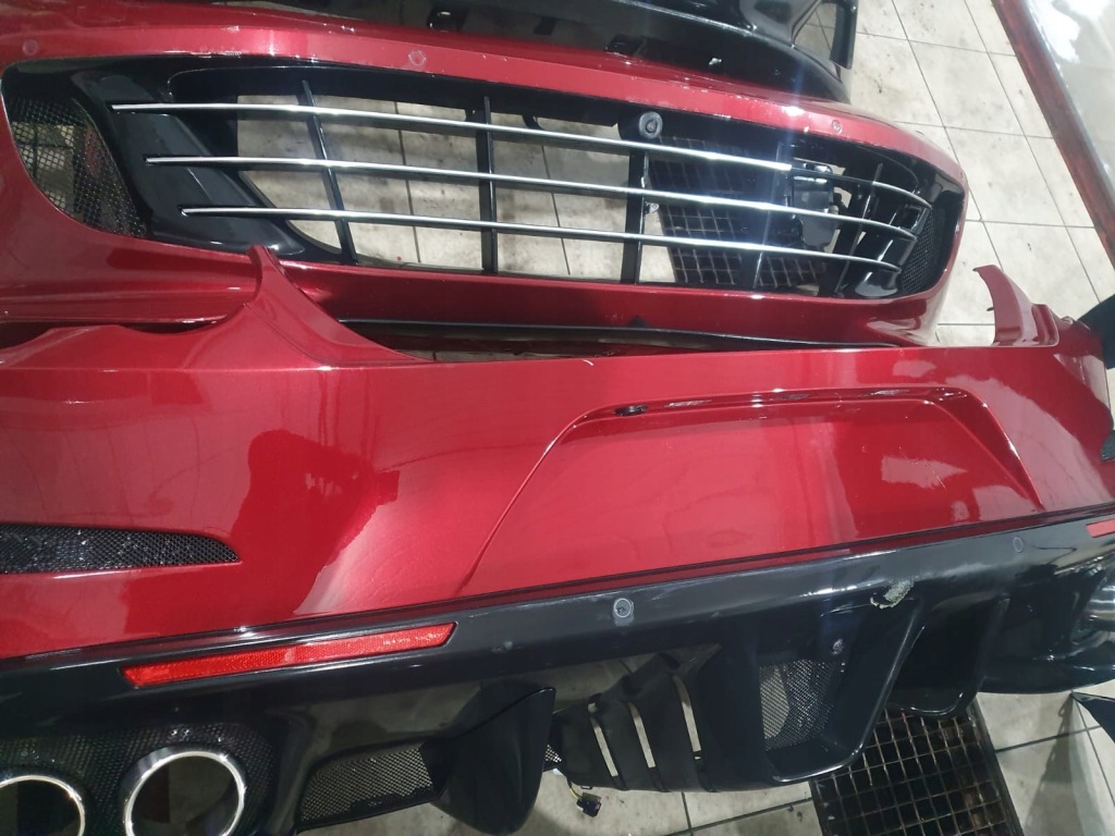Ferrari lusso gtc4 бампер капот лампы Недорого