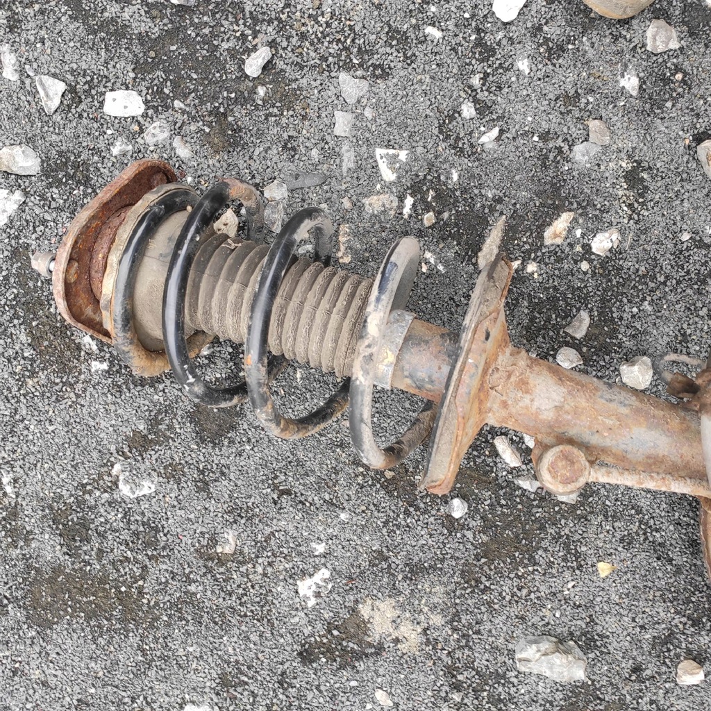 фото №6, Поворотный кулак амортизатор левая toyota corolla e12 2.0