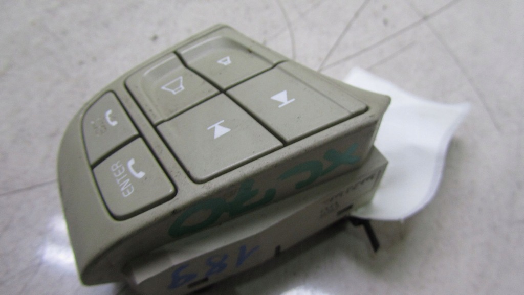 фото №5, Volvo xc70 кнопка керма 30768063 08-14