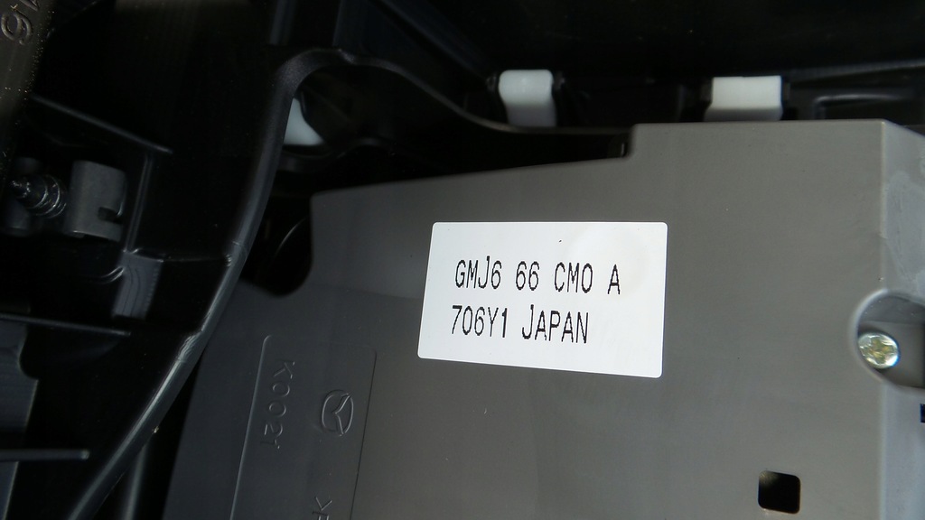 фото №13, Туннель средний подлокотник mazda 3 iii 2018 gmj666cm0a панель средний