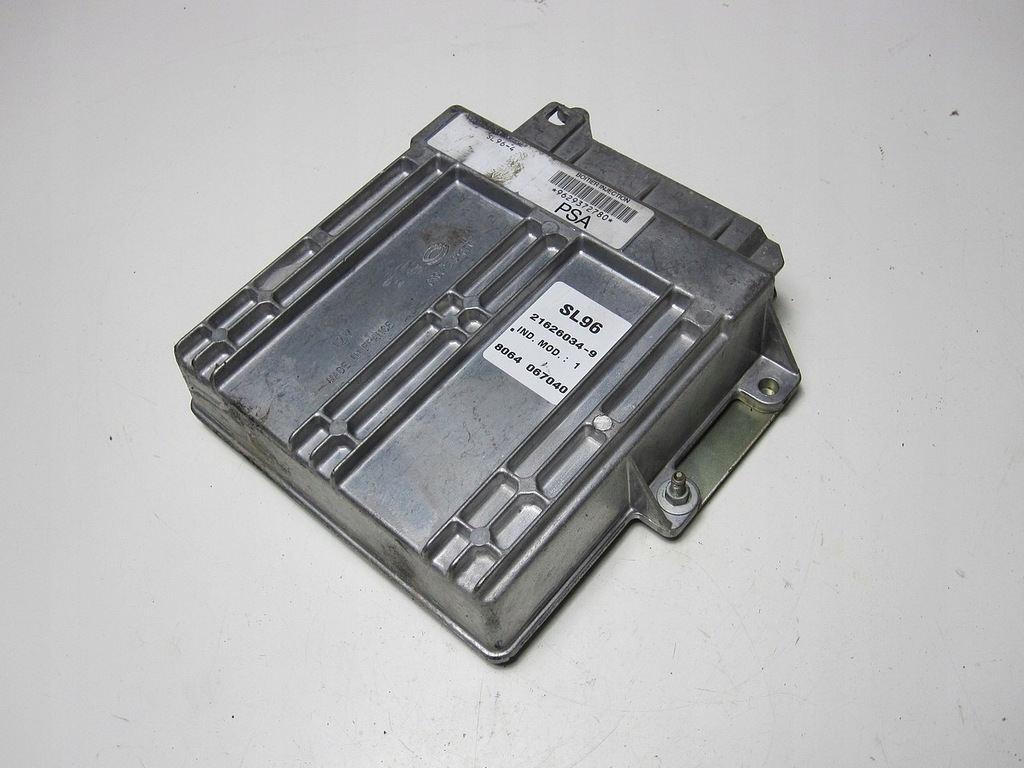 фото №7, Бортовой компьютер блок управления citroen xsara 1.8 98r